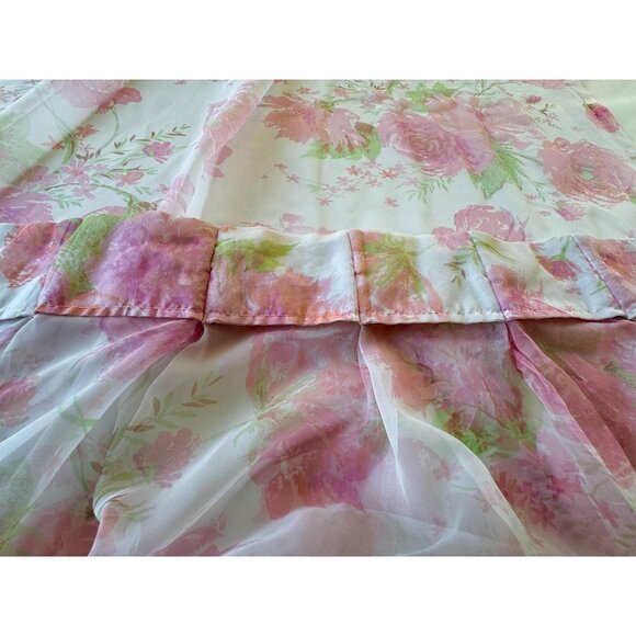 Vintage 1960s pair of curtains, pink floral bouquet, long and narrow, sheer - Picture 6 of 9